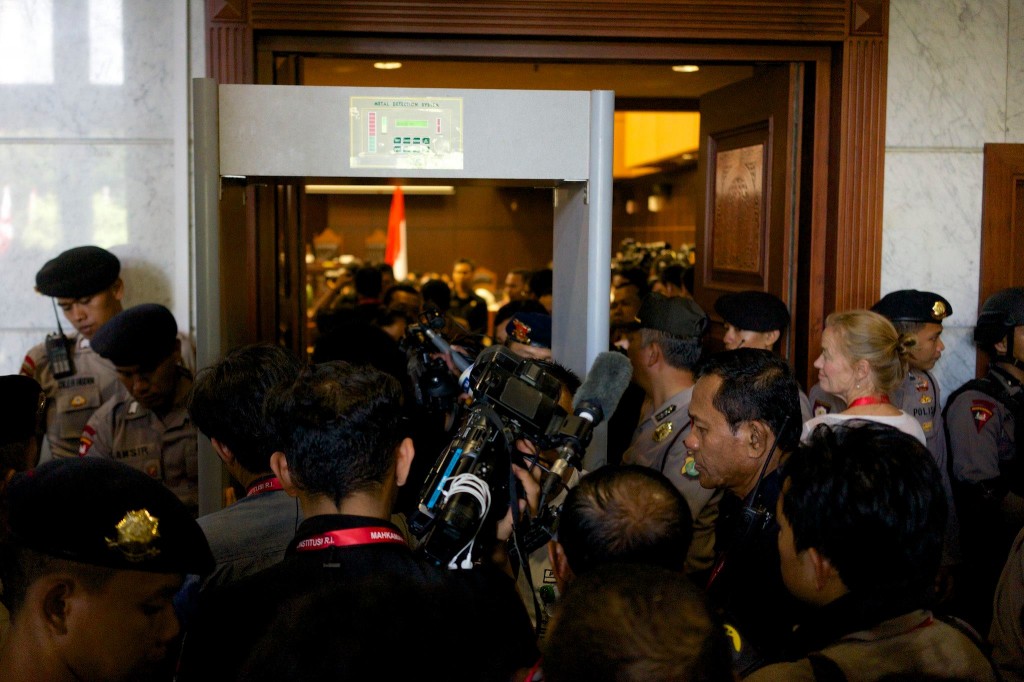 Queuing to get inside the Constitutional Court.