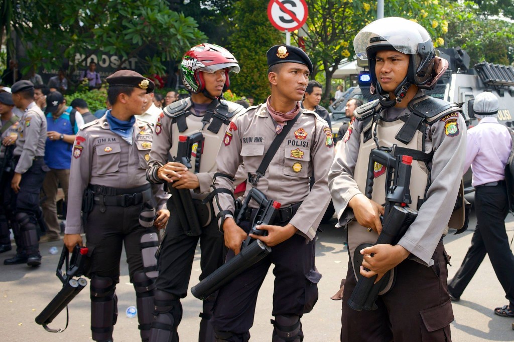 Police aren't impressed with Prabowo's supporters.