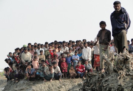 Displaced Rohingya in Myanmar's Rakhine State. Photo by Evangelos Petratos EU/ECHO on flickr https://www.flickr.com/photos/69583224@N05/