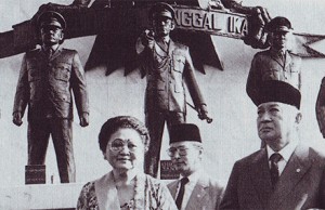 Winner takes all. Suharto (far right) at the national monument to the generals slain on 30 September, 1965.