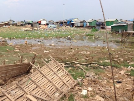 Livelihoods on the Tonle Sap lake are increasingly precarious. Photo: Sarah Milne