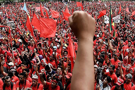 Malaysia-red-shirts-440