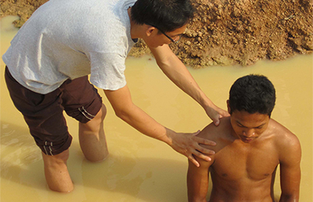 baptism-Cambodia-440