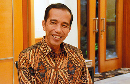 Jokowi-batik2-440