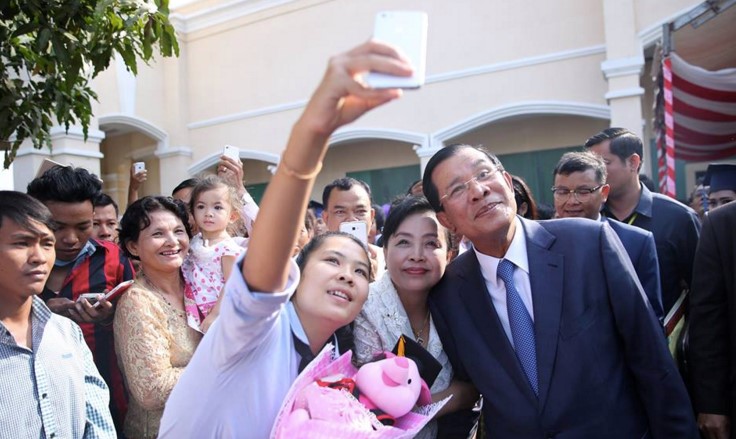 Cambodia PM Hun Sen poses for a selfie. Photo from his Facebook page. 
