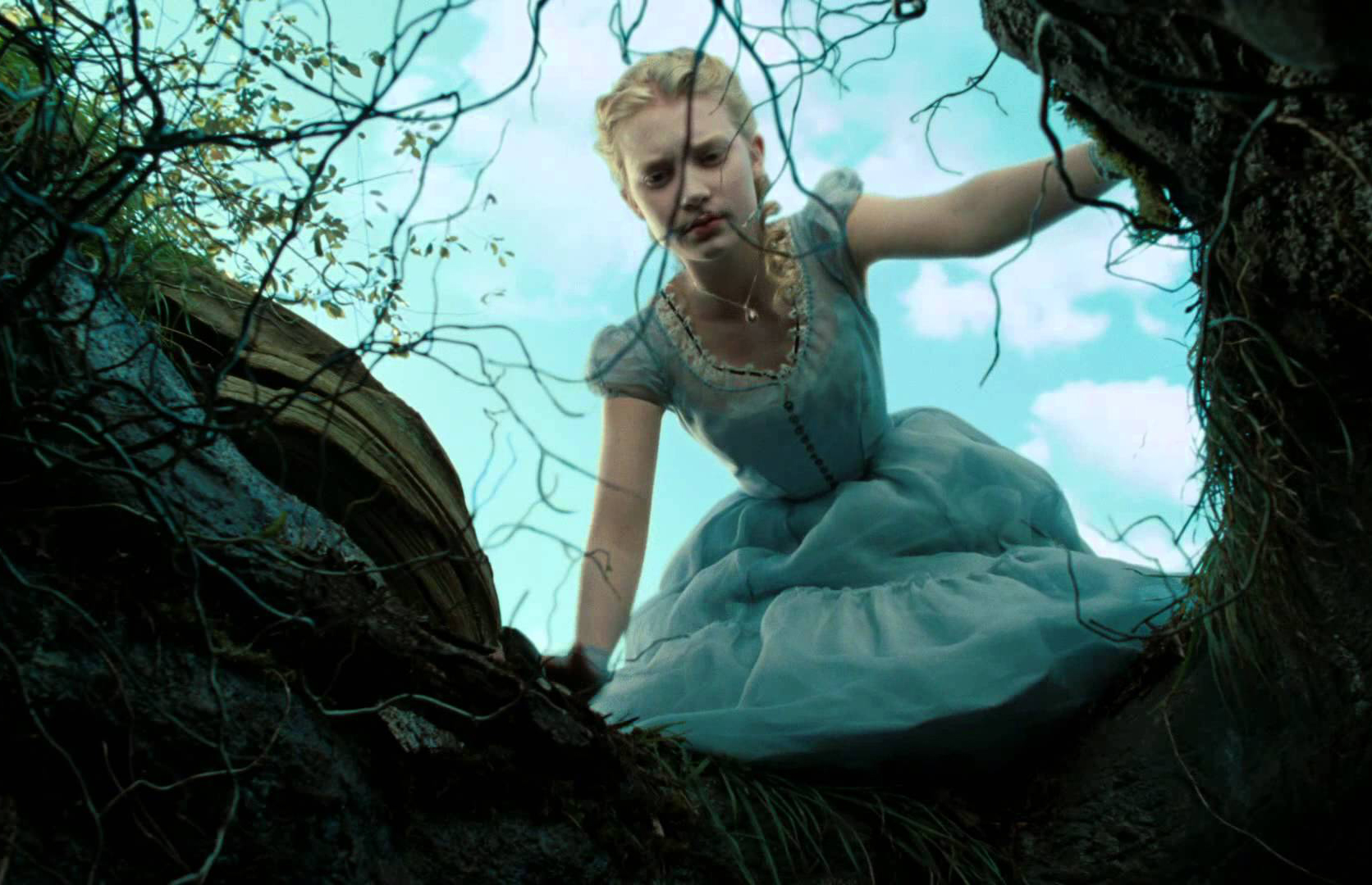 Кадр из фильма "Алиса в Стране Чудес" (2010)